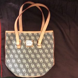 Dooney and Bourke Over the shoulder Handbag